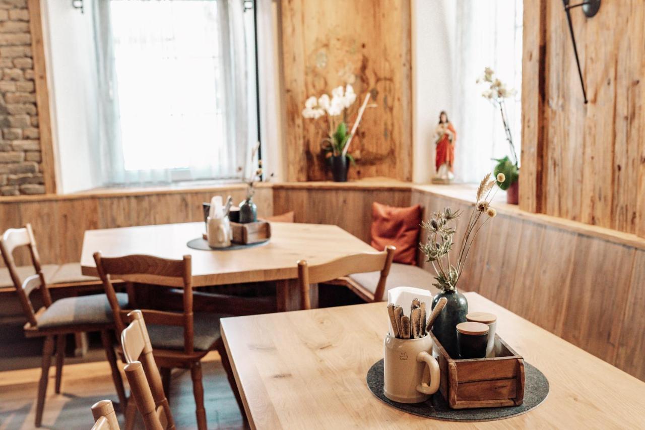 Gasthaus Zum Adler Großwallstadt Екстериор снимка